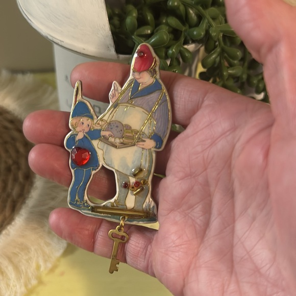 VTG Brooch/Pin - Picture 4 of 5